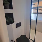Luxe In Het Centrum Met Gratis Parkeerplek! Apartamento